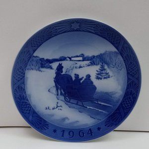 1964 Royal Copenhagen Christmas Plate
